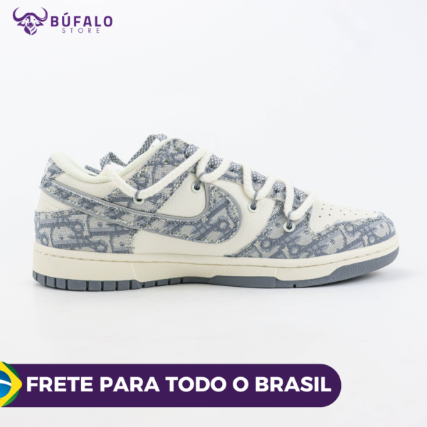 NIKE SB DUNK LOW DIOR BLUE - Image 4