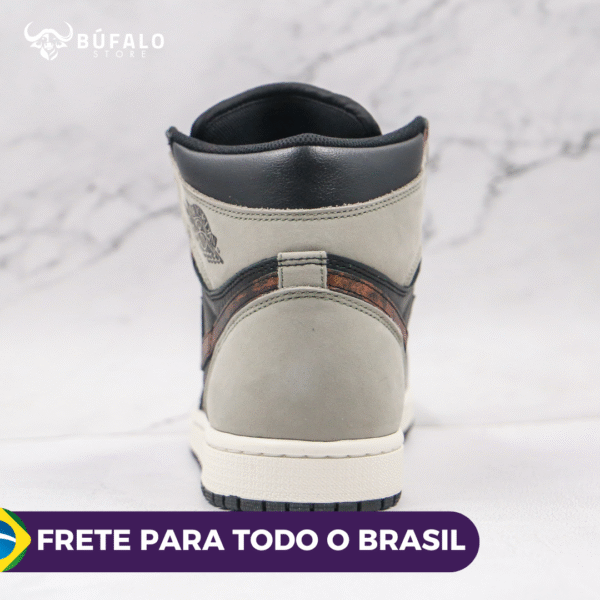 TÊNIS AIR JORDAN 1 HIGH OG PATINA MARROM (EM COURO) - Imagem 3