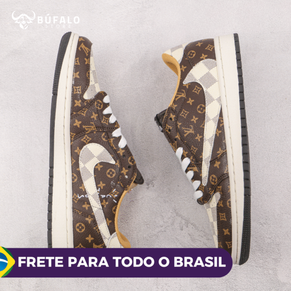 TÊNIS AIR JORDAN 1 LOW X LOUIS VUITTON X TRAVIS SCOTT MONOGRAM BROWN (EM COURO) - Imagem 7