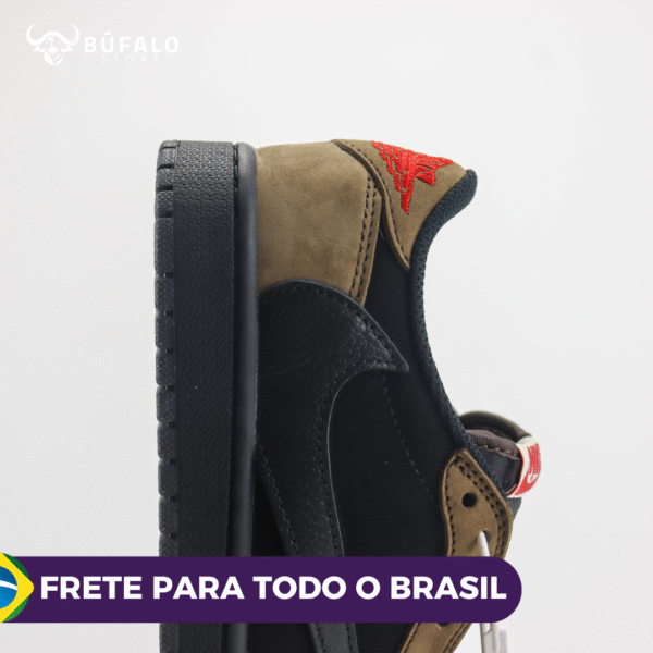 TÊNIS TRAVIS SCOTT X AIR JORDAN 1 LOW OG VELVET BROWN (EM COURO) - Imagem 3