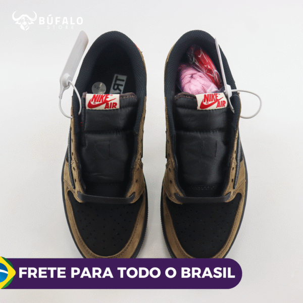 TÊNIS TRAVIS SCOTT X AIR JORDAN 1 LOW OG VELVET BROWN (EM COURO) - Imagem 2