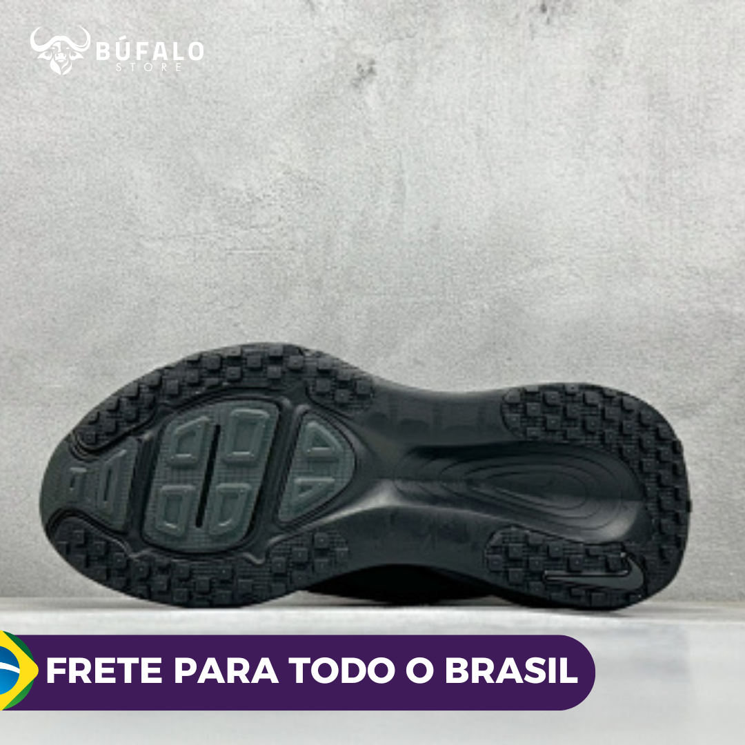 Nike ZoomX Invincible Run Flyknit 3 na versão Triple Black - Imagem 4